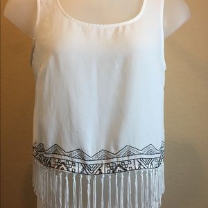 MINE women’s sleeveless fringed top boho festival